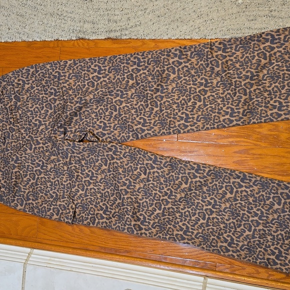 Noisy May Women’s Brown Leopard Print Straight Leg Pants | Size Large | NWOT - Picture 8 of 11